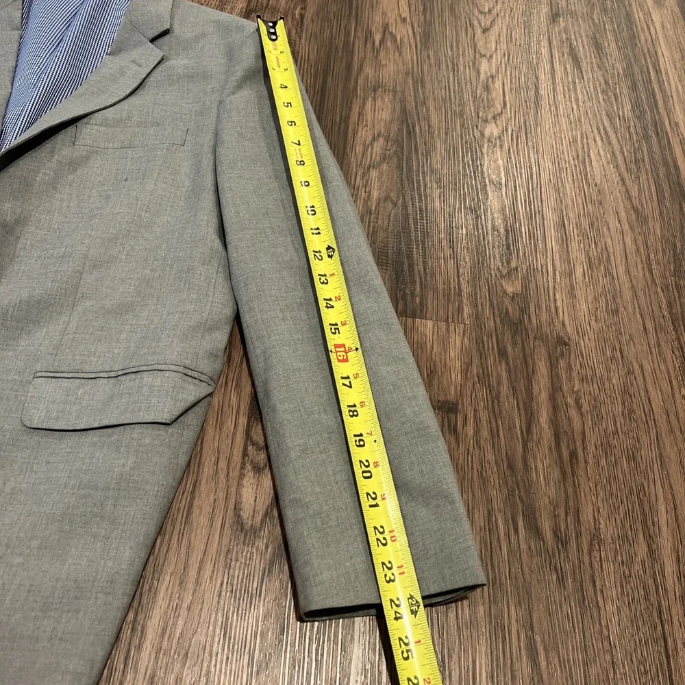 BANANA REPUBLIC Tailored Fit suit Blazer Size 42S Pants 32x30 gray  wool READ